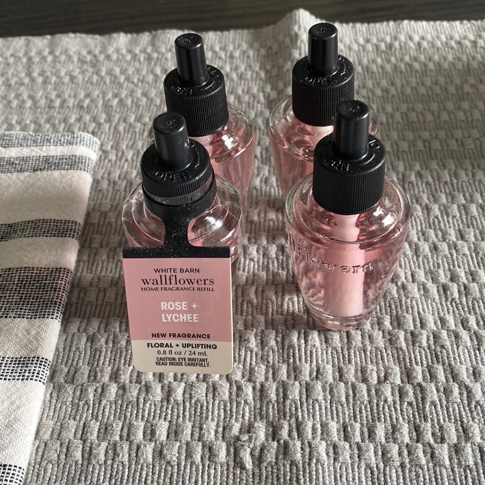 Rose & Lychee wallflowers